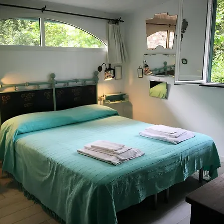 Lo Sceriffo Delightful In Dreamy Garden Villa